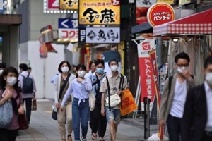 Nhật: Ca COVID-19 giảm nhanh đến mức... không ai hiểu tại sao